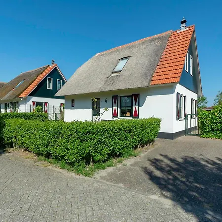 Villa In Near And Dunes *